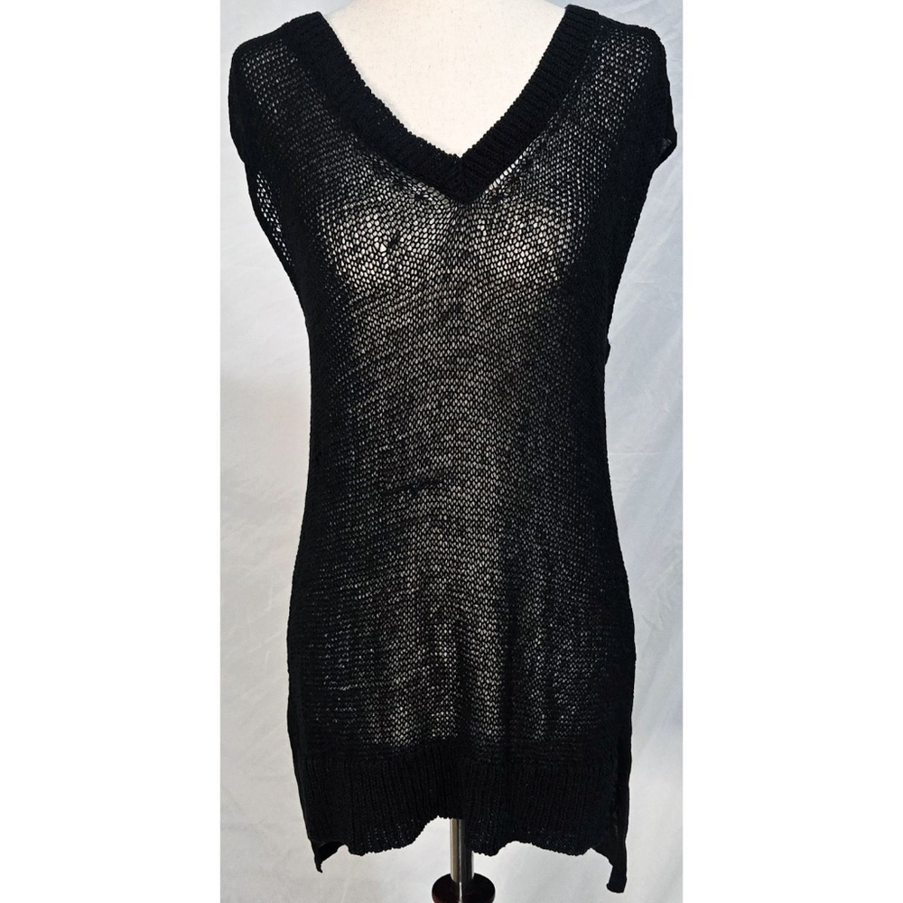 SI-IAE Sheet Knit Vest Top Linen Avant Garde Classic Minimalist V Neck